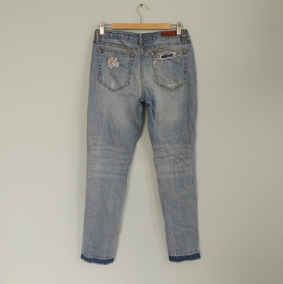 ABS Denim | distressed jeans - Picture 6 of 9